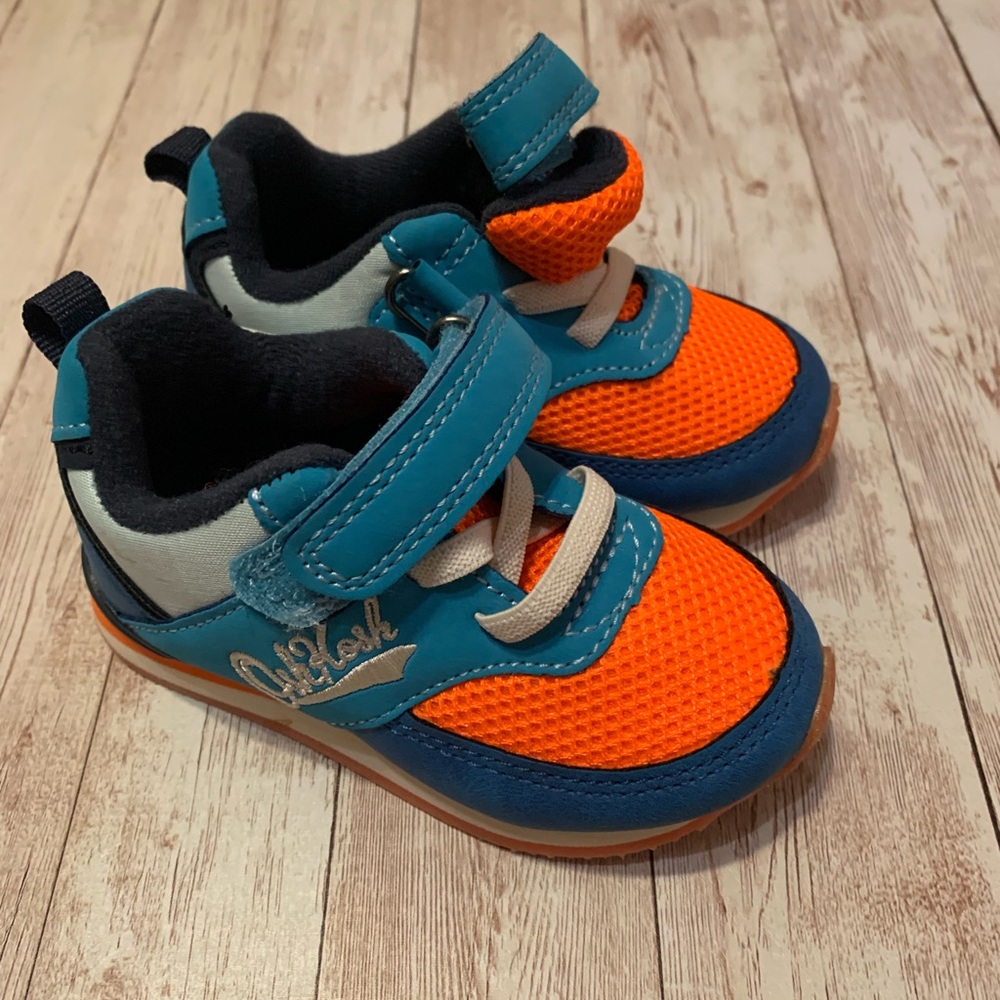 COPY - OshKosh B’gosh Boys Sneakers/Tennis Shoes/ Athletic Trainers Size 5 (Tod…